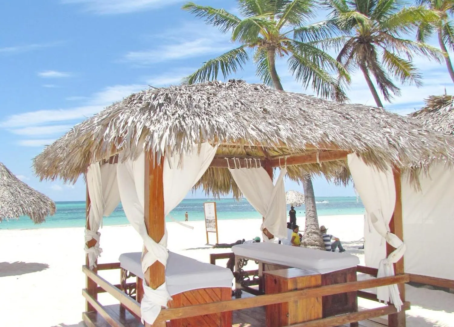 Ducassi Suites Punta Cana Hotel